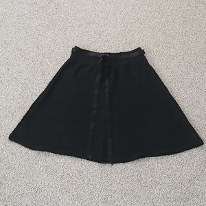 Joe B Black Textured Swing Skirt, size M